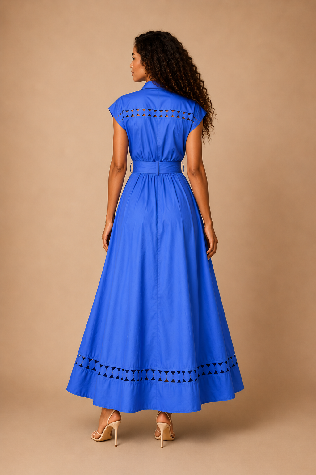 Robe longue Elegante ceinturée