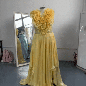 Robe longue Renaissance luxe femme élégante